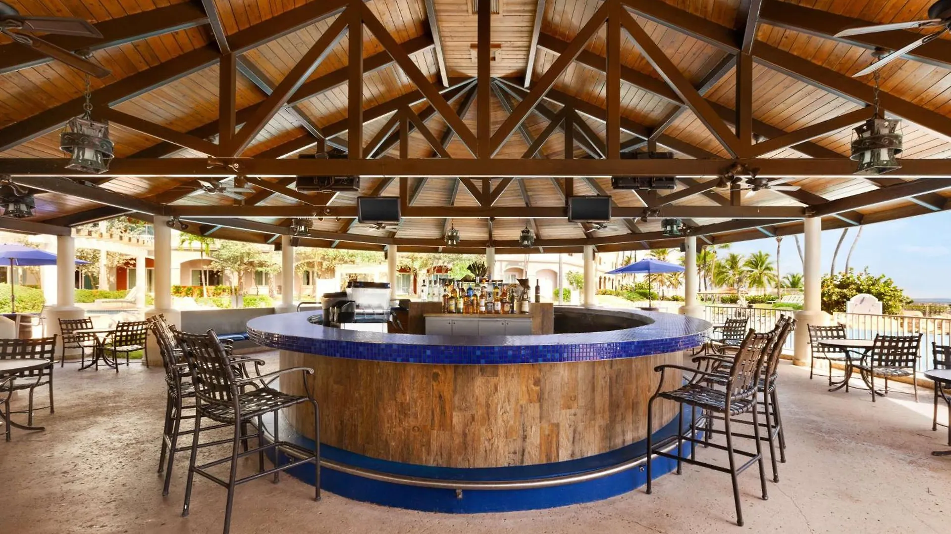 Embassy Suites By Hilton Dorado Del Mar Beach Resort