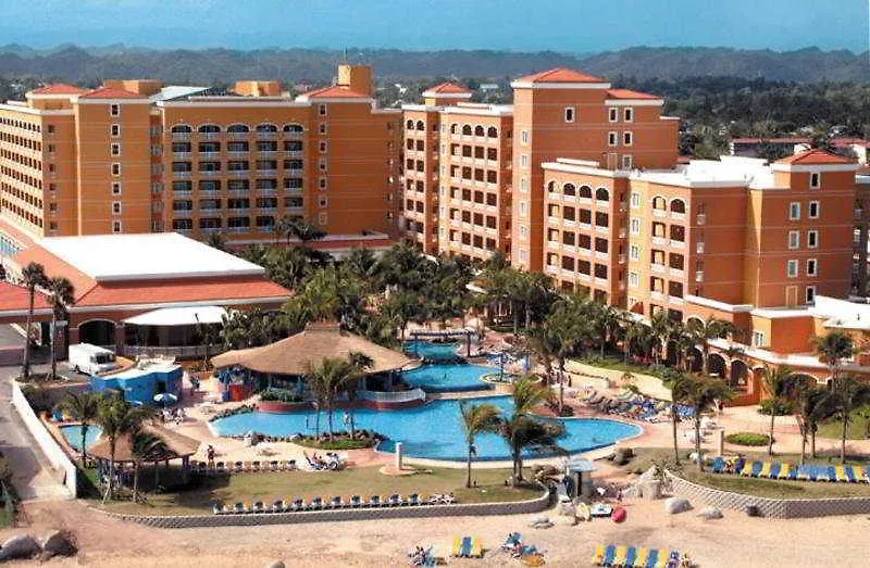 Embassy Suites By Hilton Dorado Del Mar Beach Resort